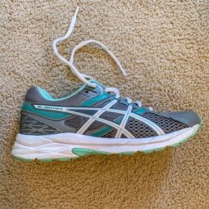Grey, white and mint Asics running shoe, size 6 w